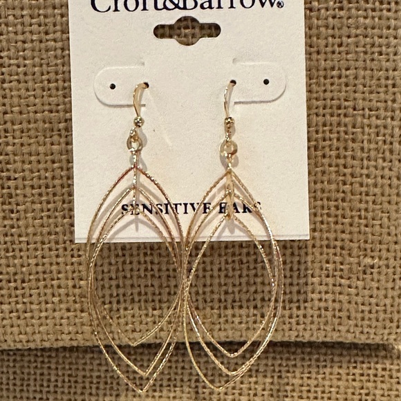 NWT 2 pairs of Earrings- gold tone dangles by Erica Lyons & Croft & Barrow - Picture 7 of 9